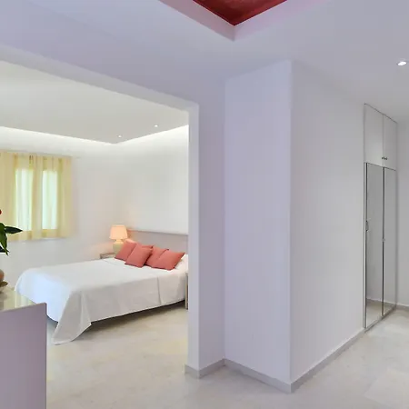 מלון Astir Of 5*